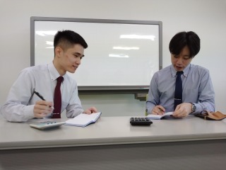 先輩が優しくサポートします