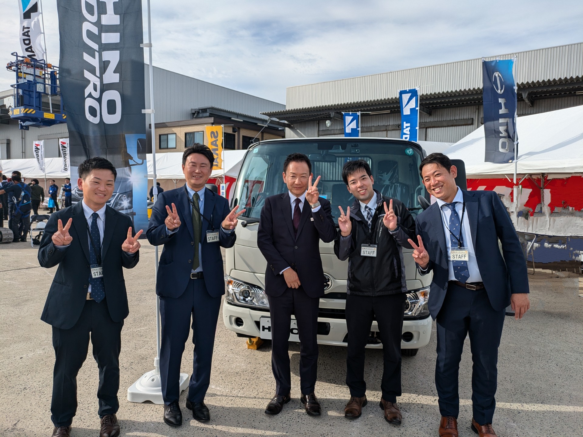 展示会に車両出展