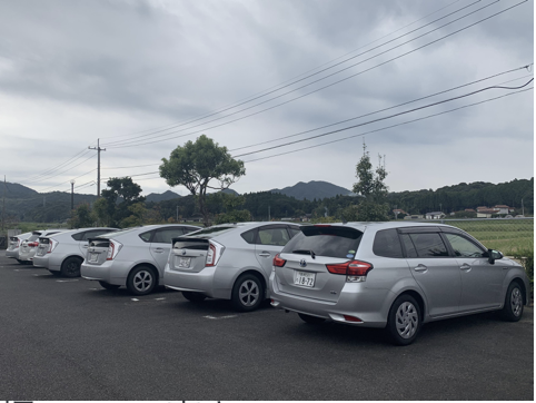 営業車はハイブリッド車