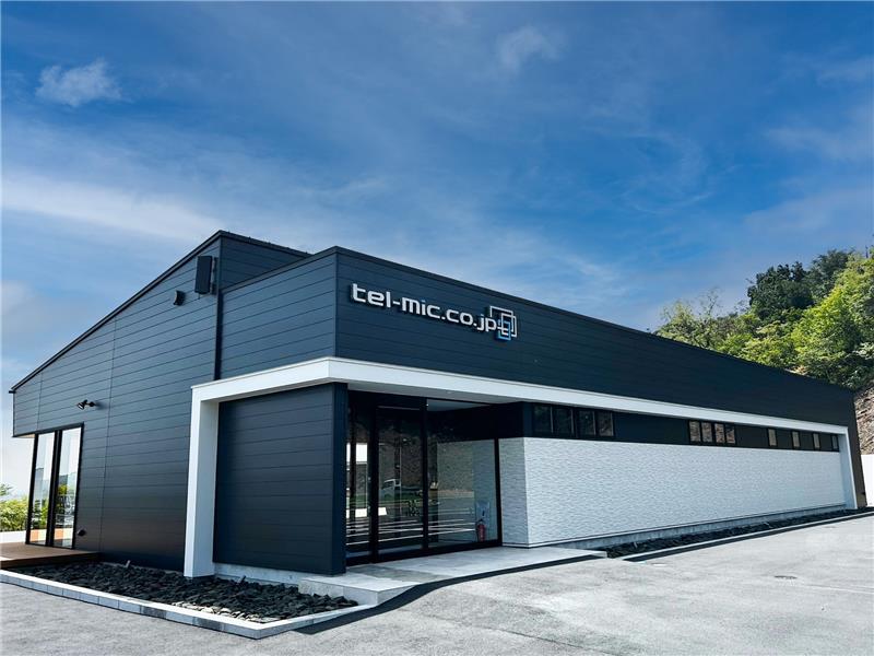 オフィスの裏にはテラスがあり、開放感たっぷり。