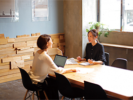 社内のMTG風景