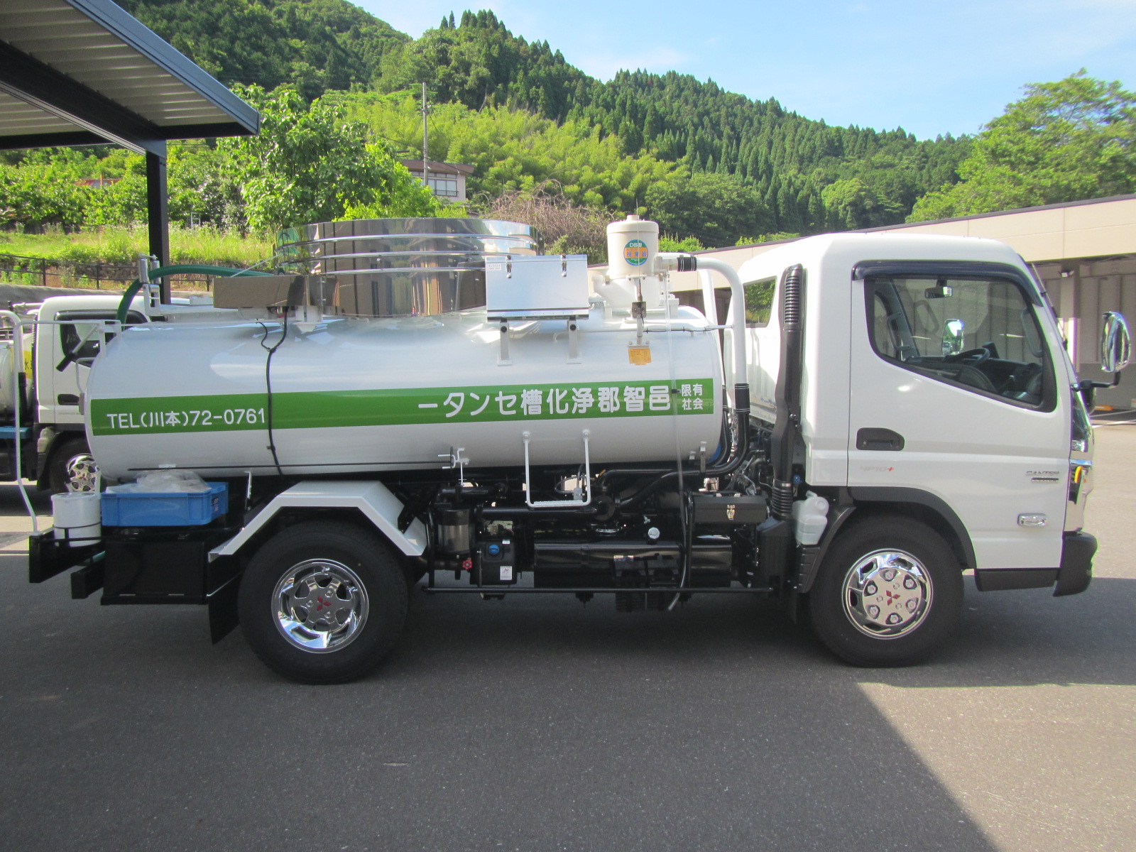 仕事で使用するバキュームカー