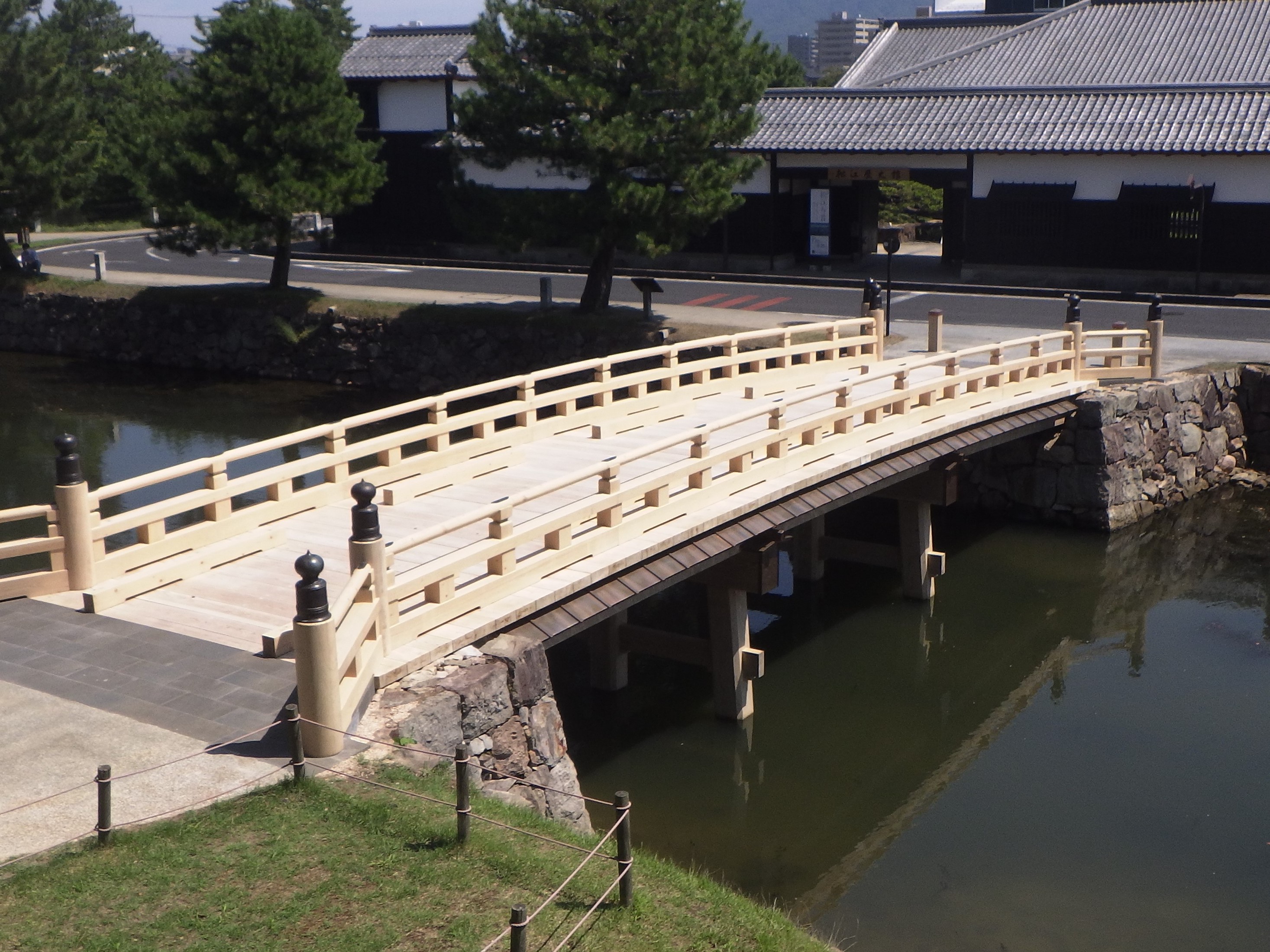 松江城敷地内へ続く北惣門橋の架替工事