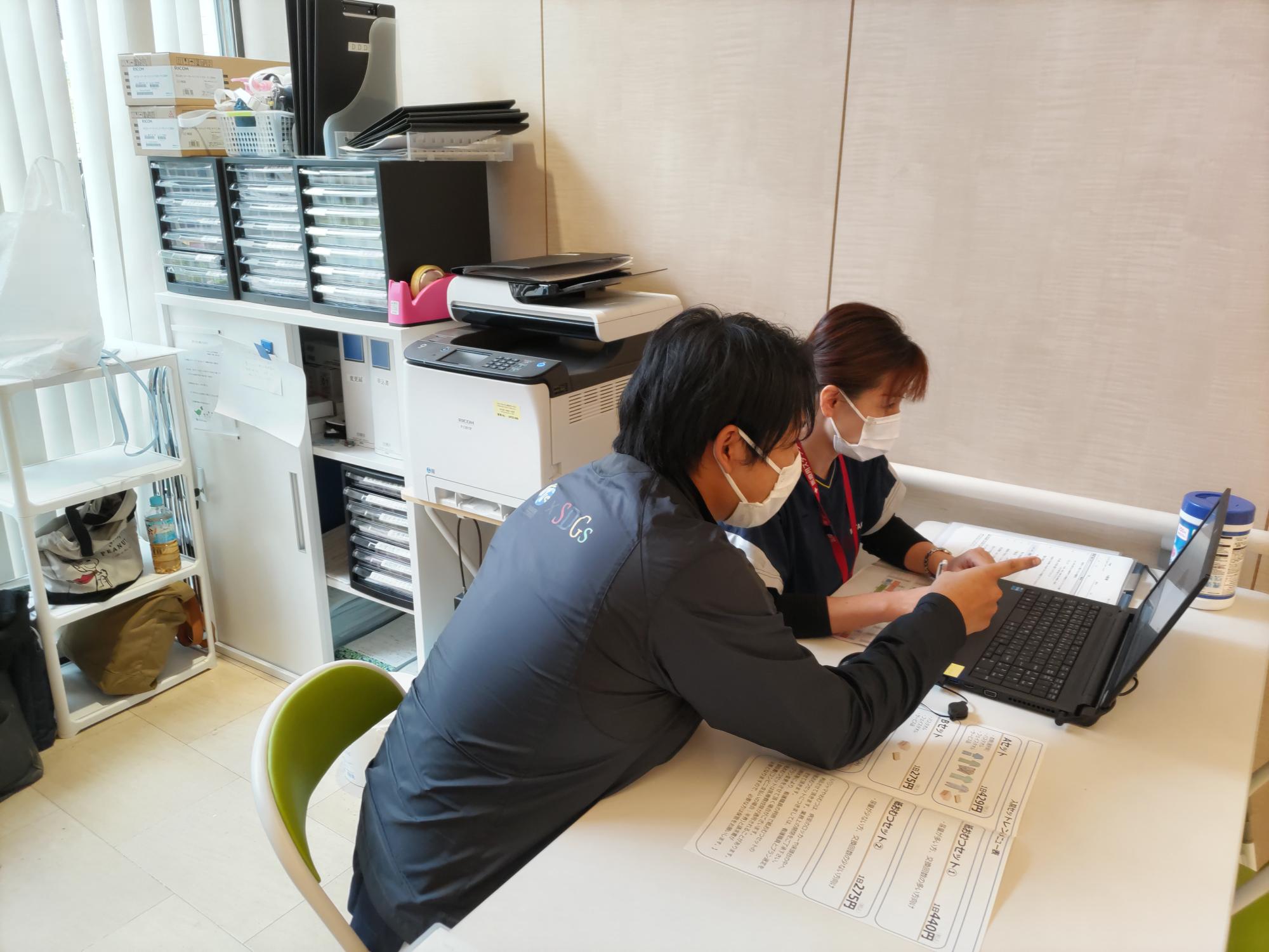 器具をいキレイにして治療を支えるお仕事です