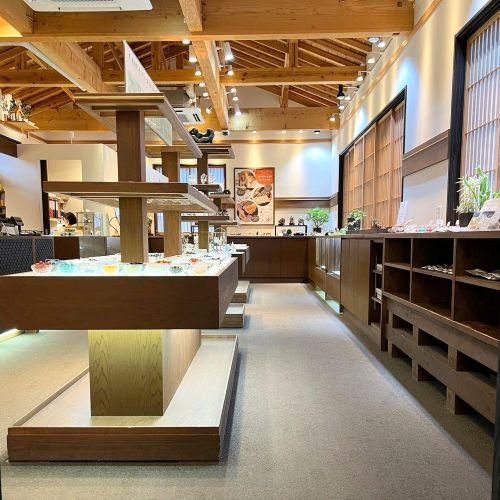 店内①