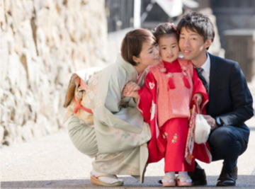 参拝者の大事な人生の節目に立ち会える仕事です