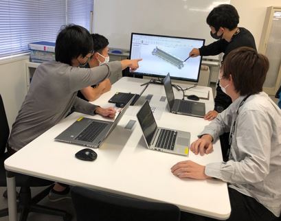 平均年齢35歳、何でも相談しやすい環境