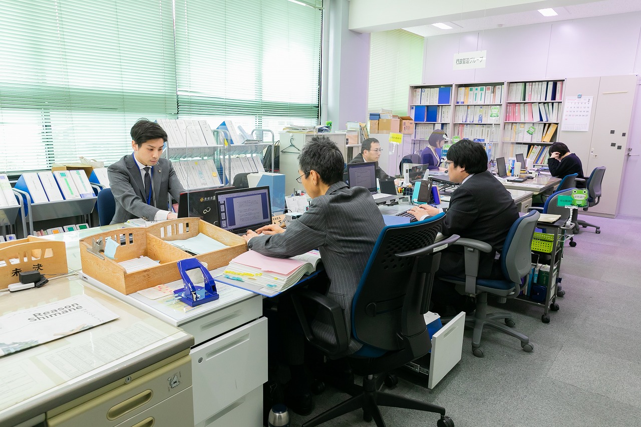 職場の様子1